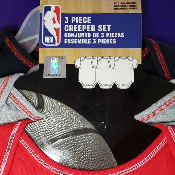 NBA Toronto Raptors Infant 3-piece Creeper Set 3-6 mths - Picture 7 of 9
